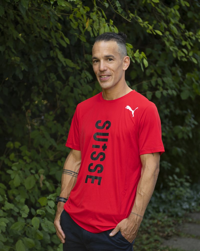 Dominik Erne, athlete portrait in the Swiss national team shirt